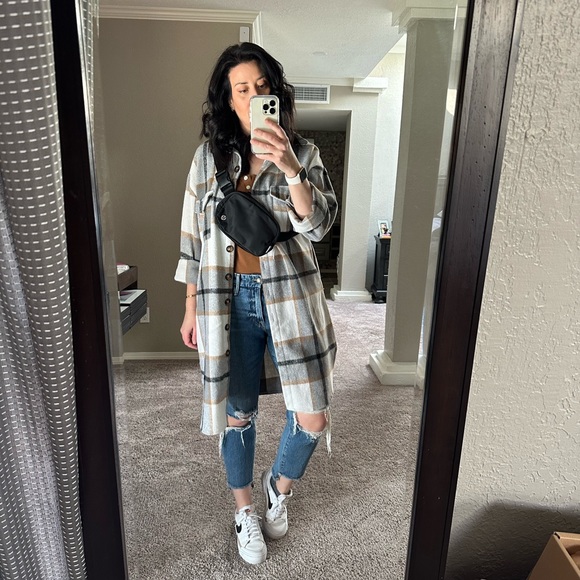 Meet your Posher, Kristine garcia - Picture 1 of 1